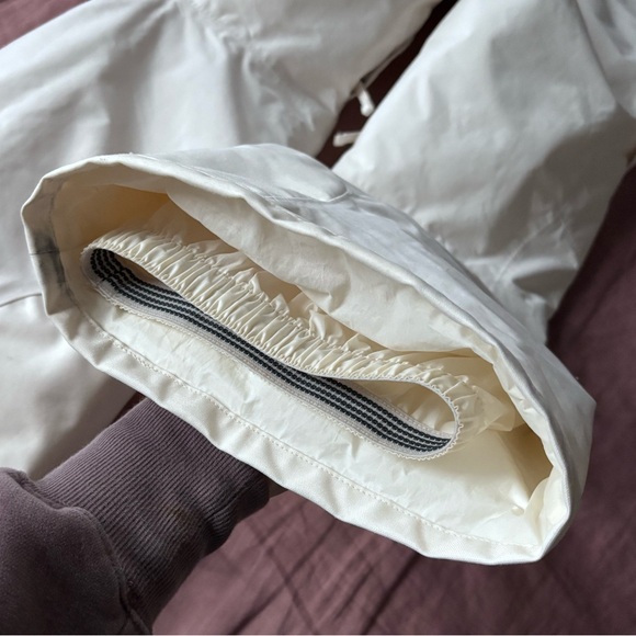 The North Face Freedom Insulated Snow Pants - Picture 12 of 15